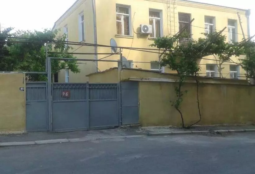 پانسیون Lemon Family Guesthouse