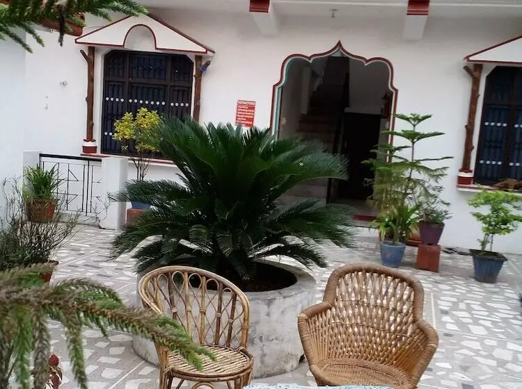 Majatalo Sonu Guesthouse & Hostel
