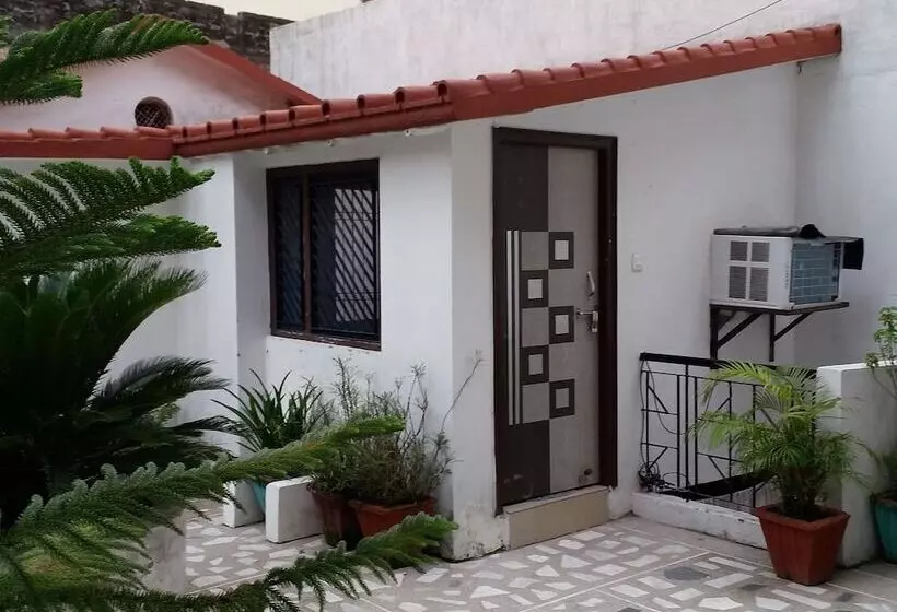Majatalo Sonu Guesthouse & Hostel