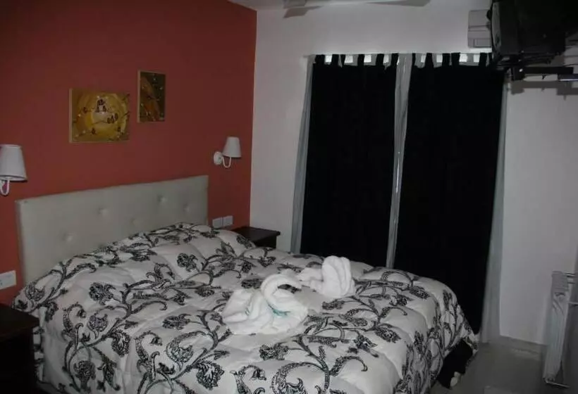 هاستل Hanna Apart