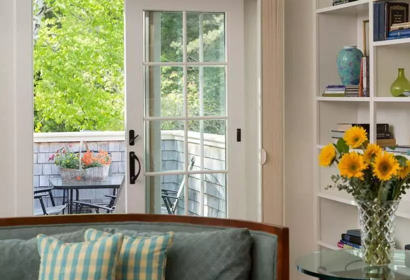 Retkeilymaja Inn At Sunrise Point