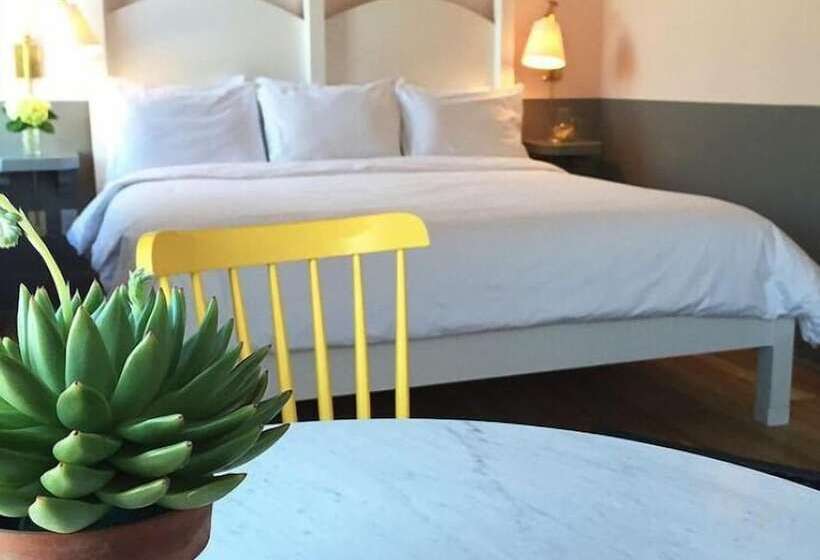 ユースホステル The Chequit