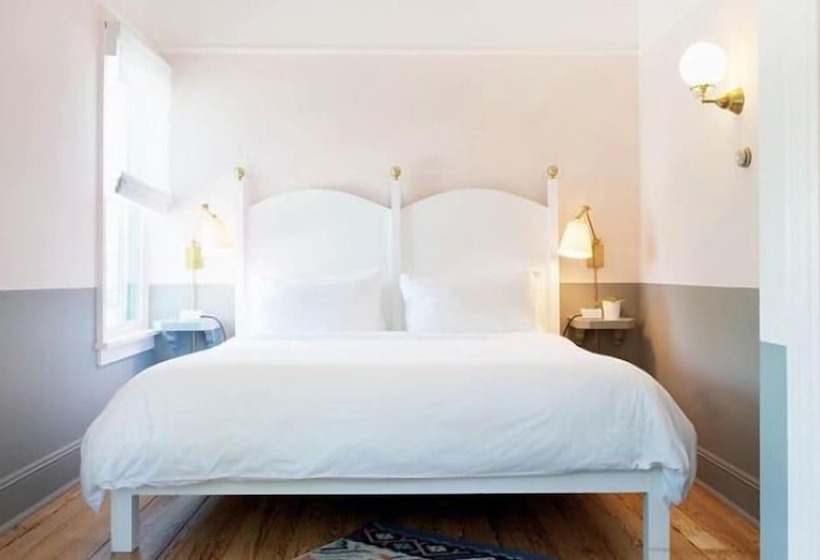 ユースホステル The Chequit