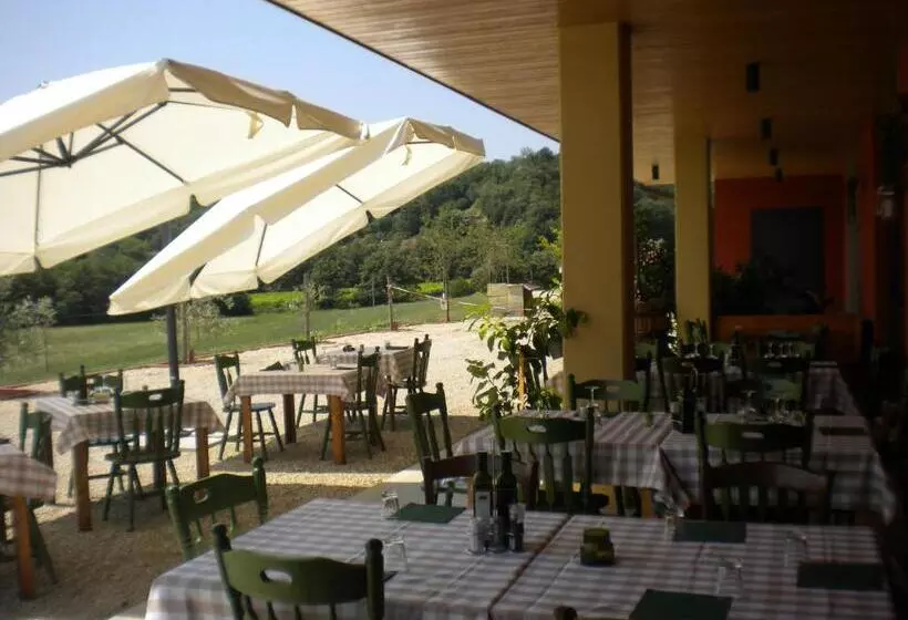 هتل Agriturismo Mazzeracca