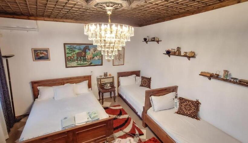 پانسیون Guesthouse Alvaro Kadiu