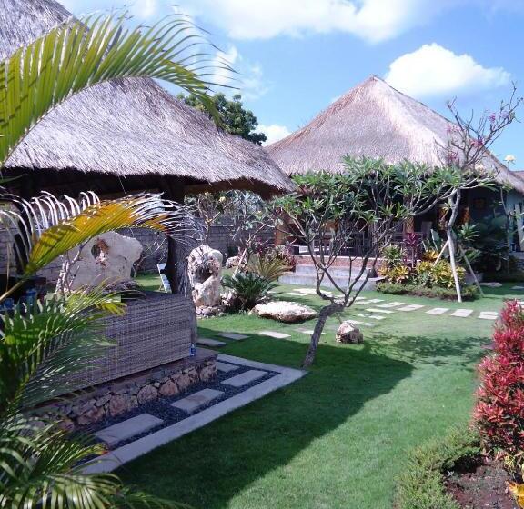 פנסיון Harta Lembongan Villas