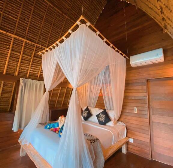 פנסיון Harta Lembongan Villas