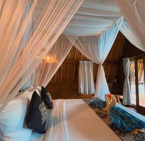 פנסיון Harta Lembongan Villas