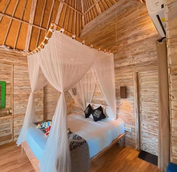 פנסיון Harta Lembongan Villas