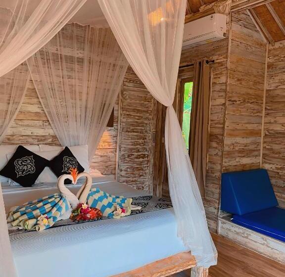 פנסיון Harta Lembongan Villas