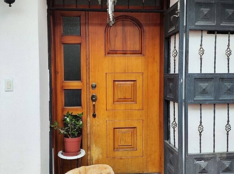 پانسیون The Inca Guesthouse   Hostel