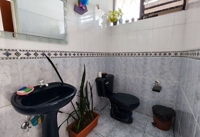 پانسیون The Inca Guesthouse   Hostel