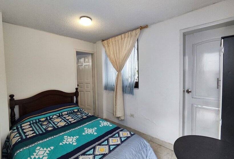 پانسیون The Inca Guesthouse   Hostel