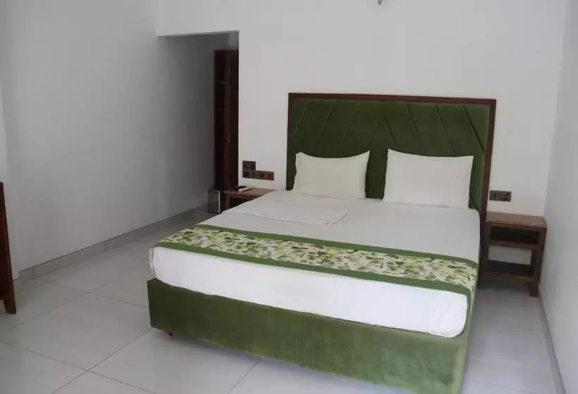 پانسیون Gatetrees Resort