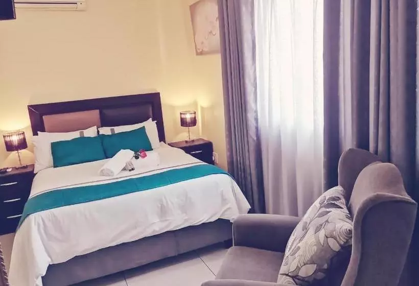 ペンション Hilton Gardens Guesthouse