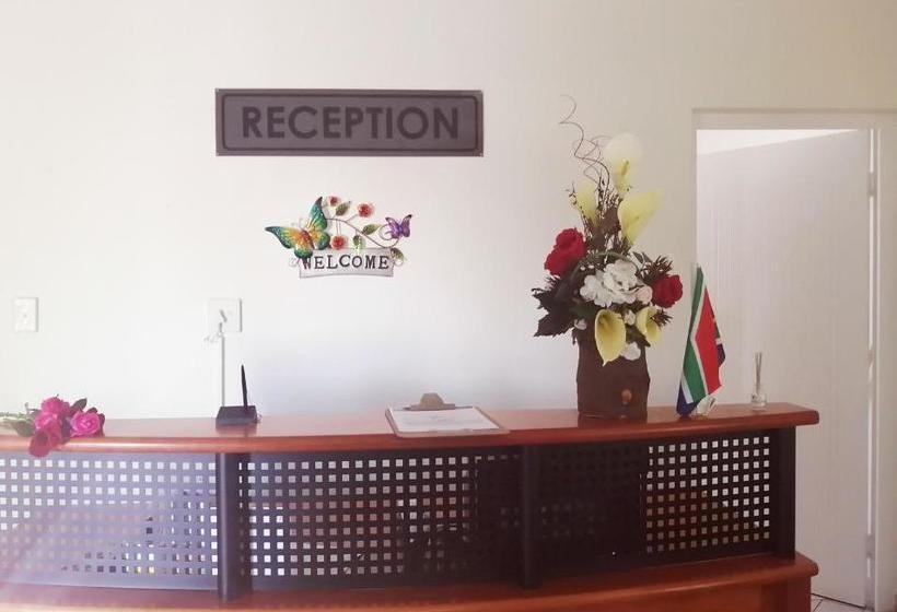 פנסיון Hilton Gardens Guesthouse