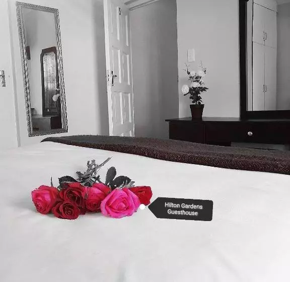 ペンション Hilton Gardens Guesthouse