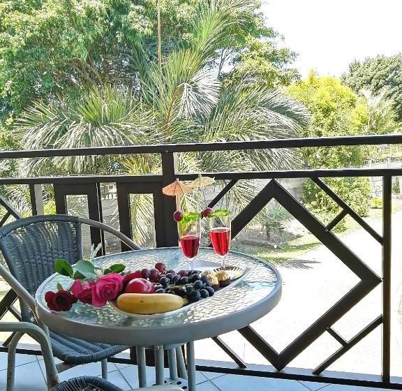 פנסיון Hilton Gardens Guesthouse