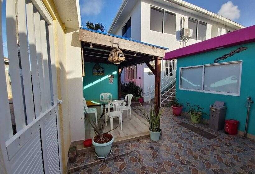 Общежитие Jackuri Casa Hospedaje