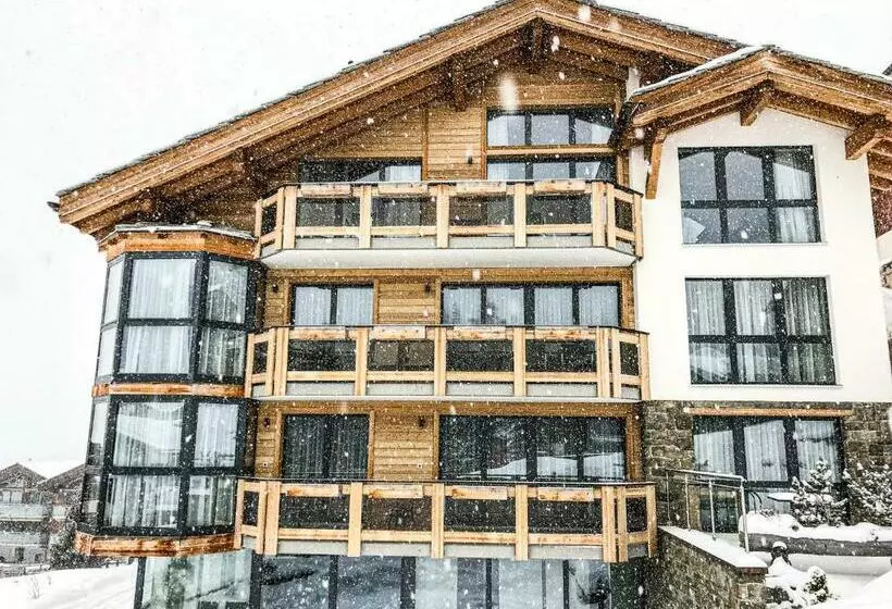 Panorama Ski Lodge