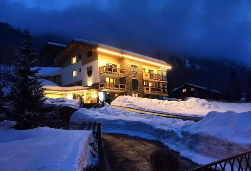 Panorama Ski Lodge