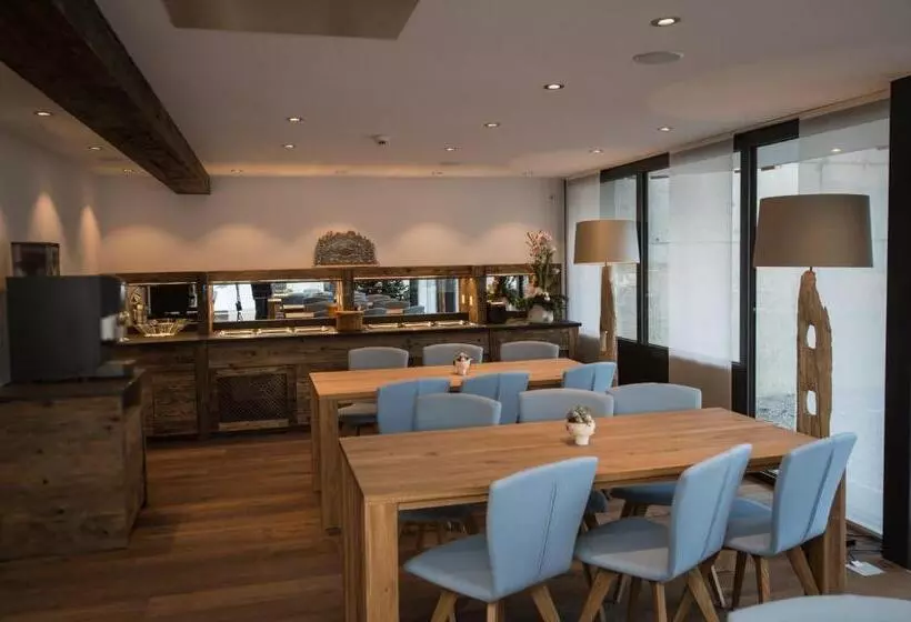 Panorama Ski Lodge