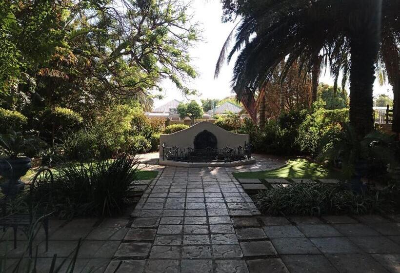 بنسيون Cecil John Rhodes Guest House