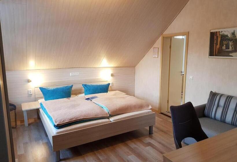 پانسیون Haus Am Kurpark