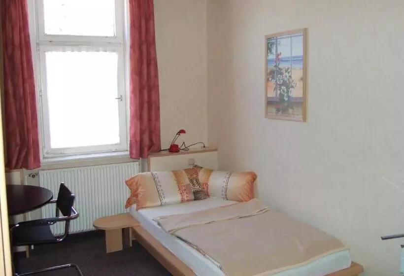 Majatalo Haus Am Kurpark