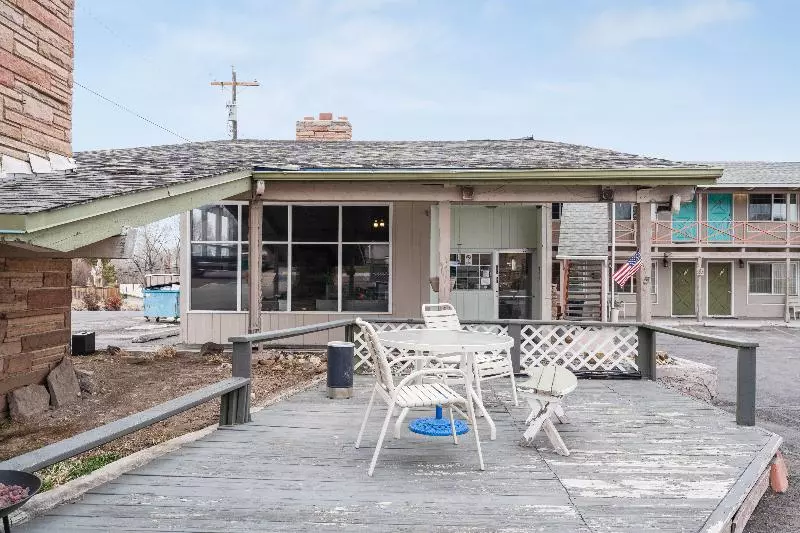 Motelli OYO Silver Spur Burns Hwy 20