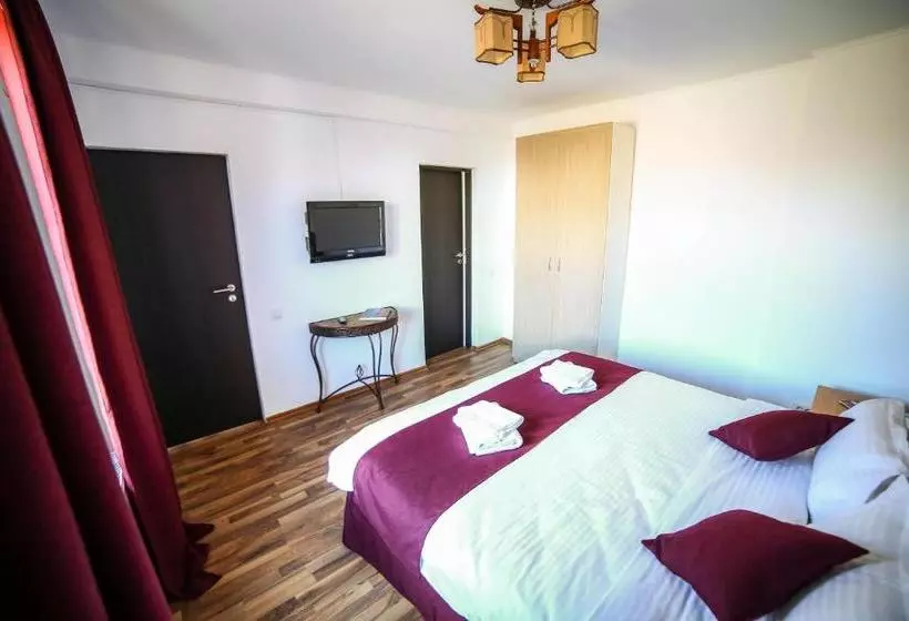 پانسیون Bliss Residence  Parliament