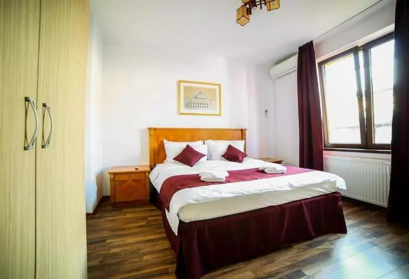 پانسیون Bliss Residence  Parliament