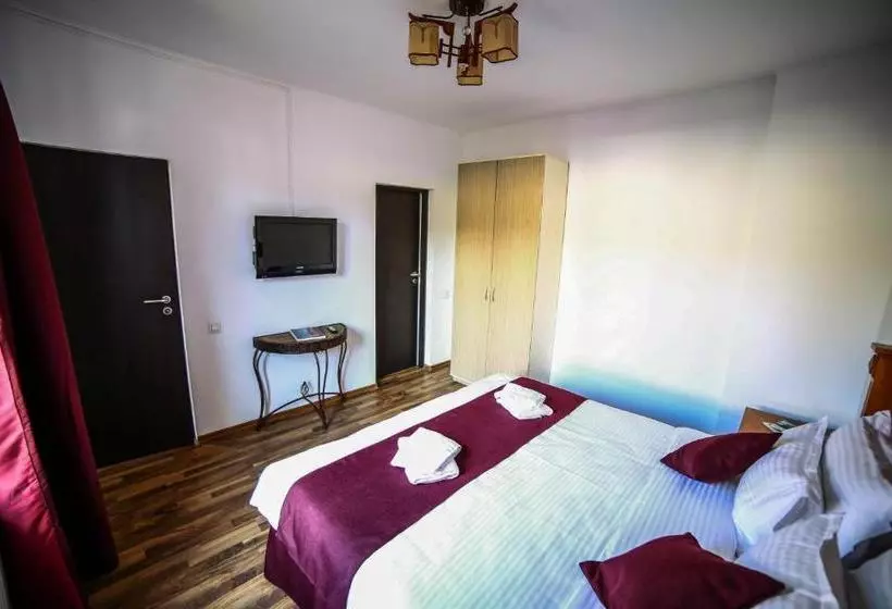 پانسیون Bliss Residence  Parliament