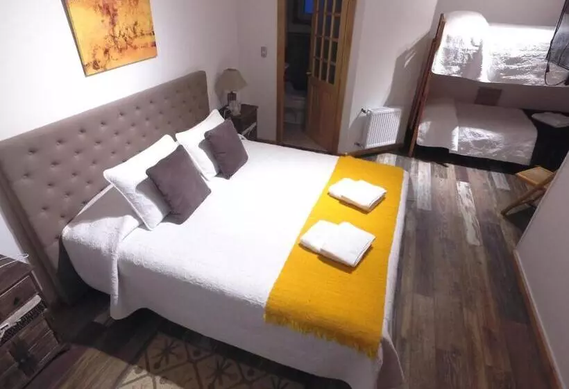 پانسیون Hostal Fernando De Magalhaes