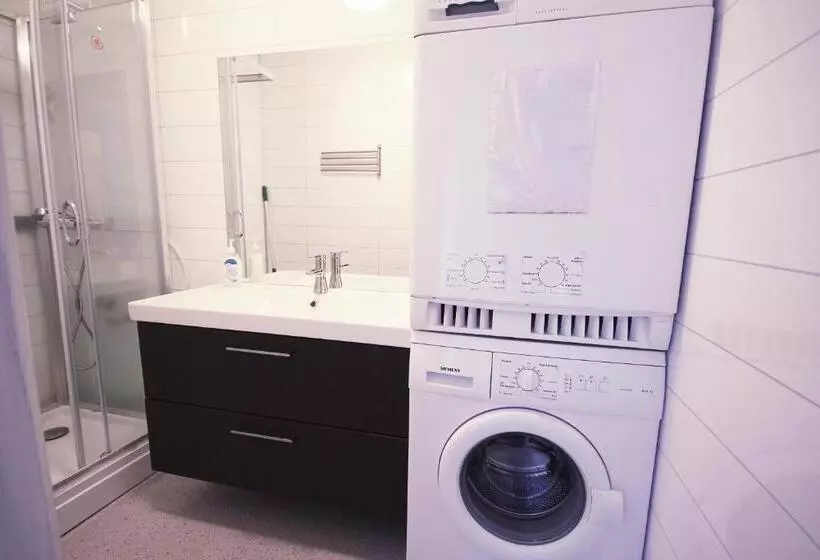 Majatalo Midnattsol Rom Og Hytter