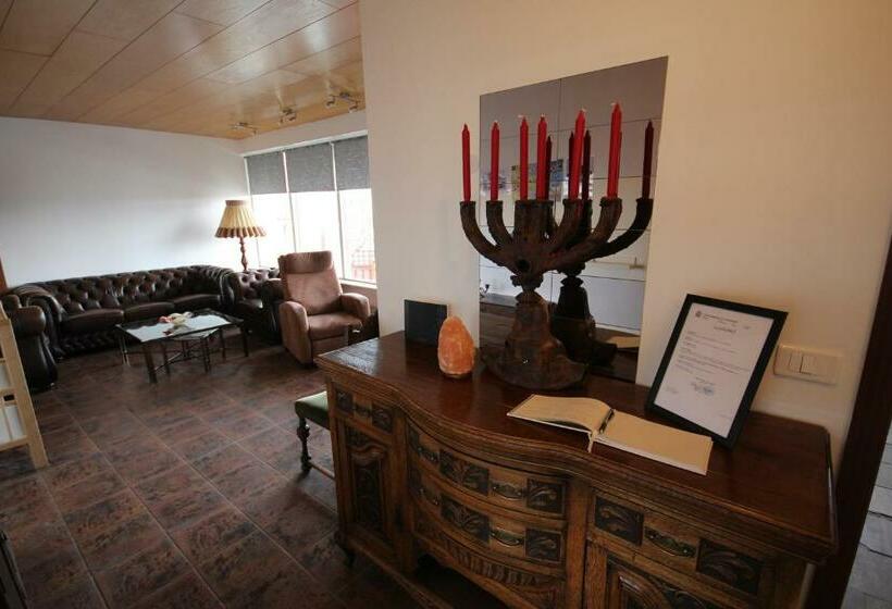 پانسیون Hamrahlíð 9 Guesthouse