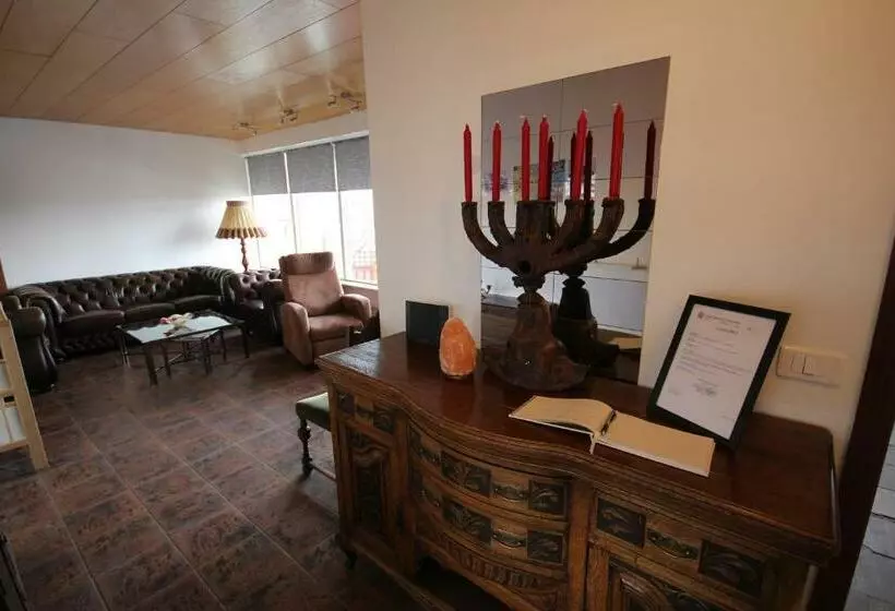 پانسیون Hamrahlíð 9 Guesthouse