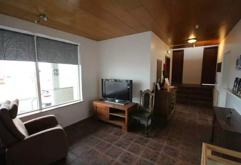 پانسیون Hamrahlíð 9 Guesthouse
