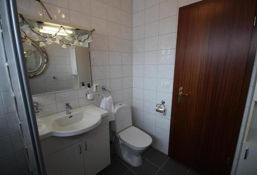 پانسیون Hamrahlíð 9 Guesthouse