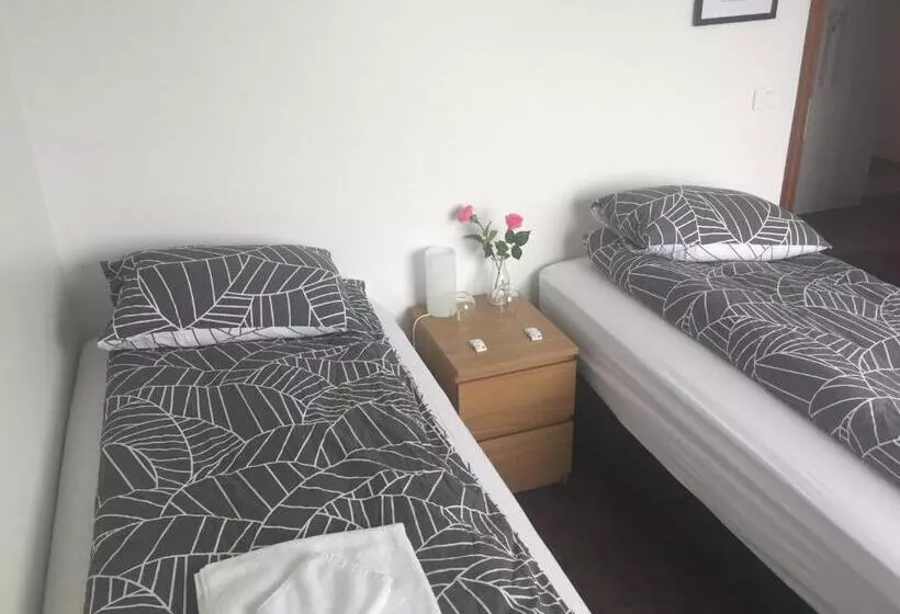 پانسیون Hamrahlíð 9 Guesthouse