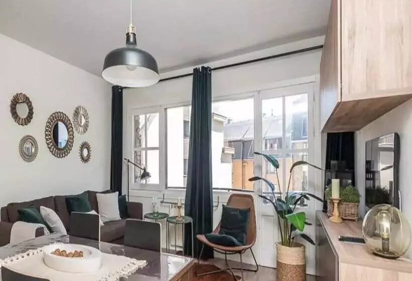 Apartamentos Mikka Mundial