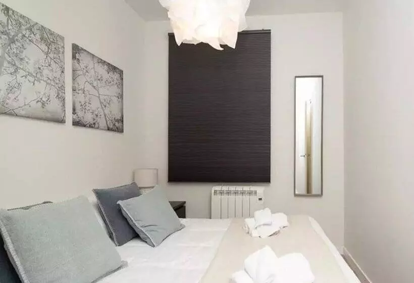 Apartamentos Mikka Mundial