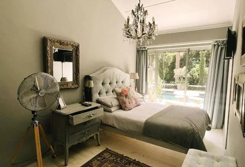 Majatalo 35 On Basil