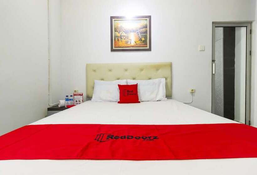 بنسيون Reddoorz Near Gajah Mada Plaza 2
