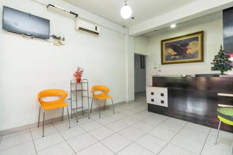 بنسيون Reddoorz Near Gajah Mada Plaza 2