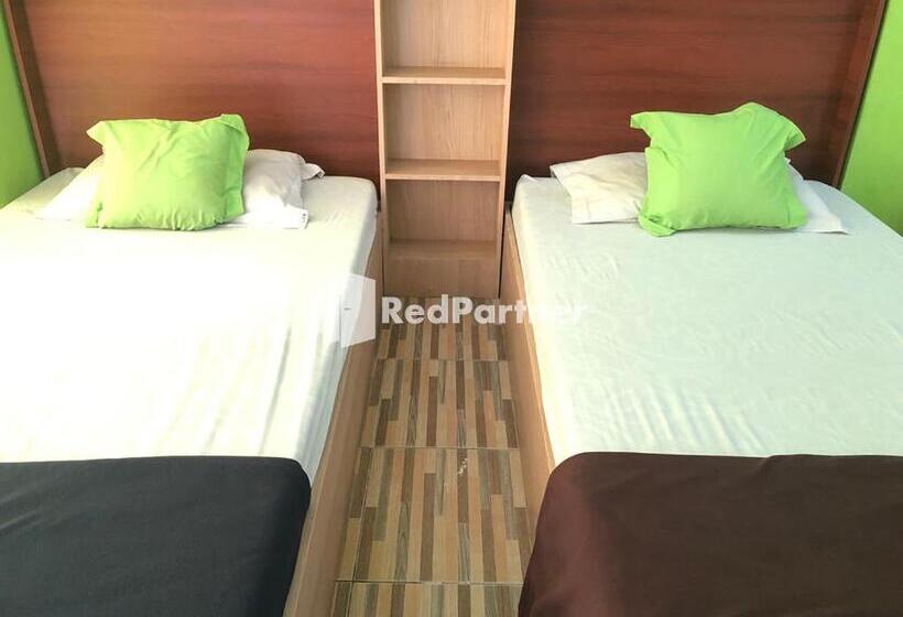 펜션 Seungit Syariah Inn Tebet Mitra Reddoorz