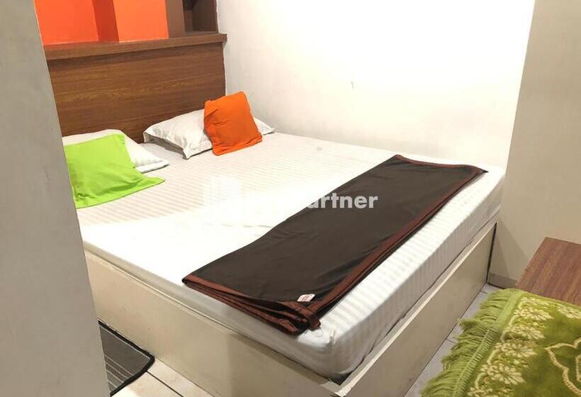 펜션 Seungit Syariah Inn Tebet Mitra Reddoorz