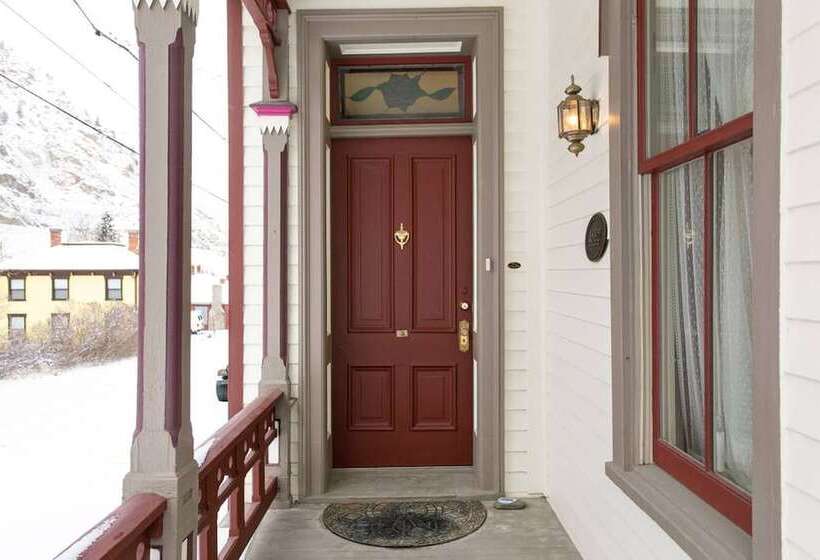 Rose Street Bed & Breakfast