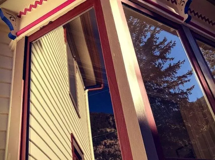 Rose Street Bed & Breakfast