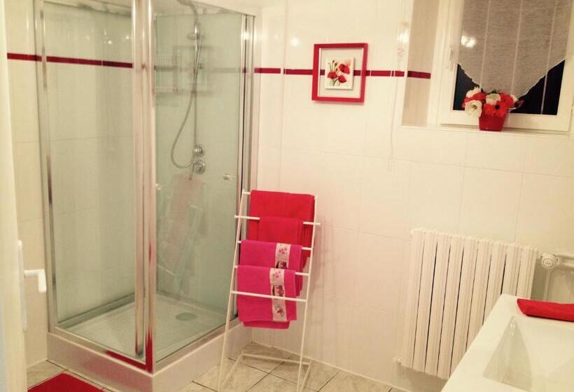 مبيت وإفطار La Touille